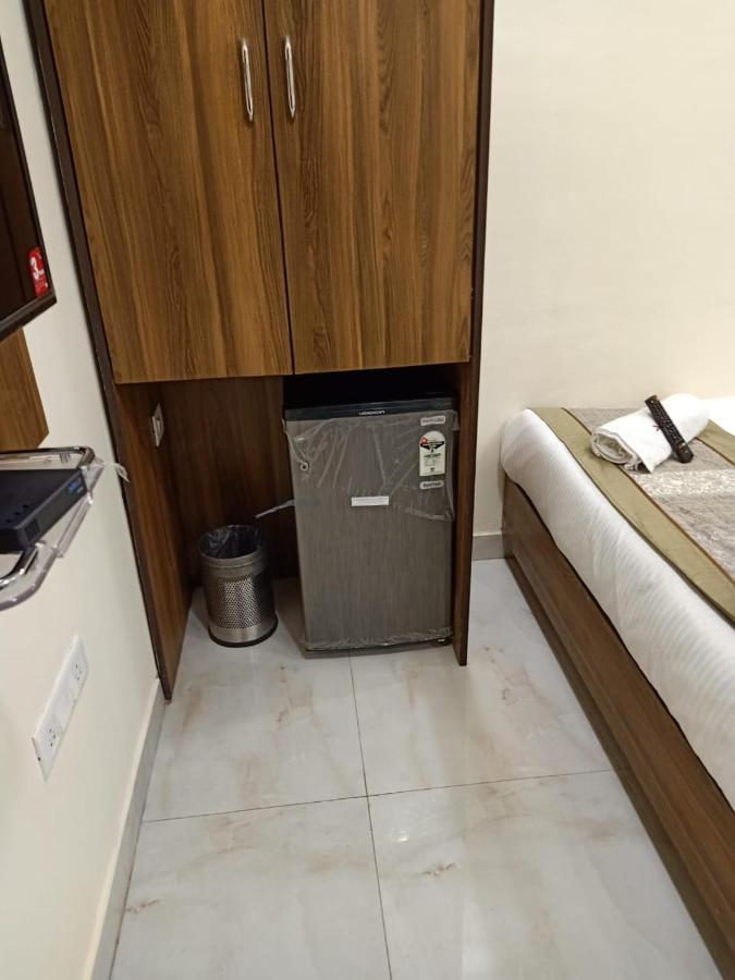 Hotel Ashyana - Near To Grant Road Station Mumbai Bombaim Exterior foto
