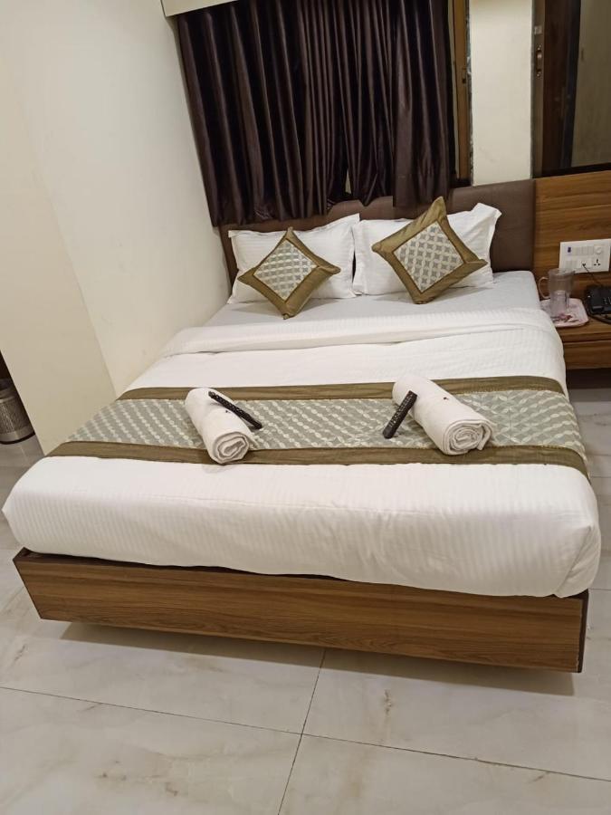 Hotel Ashyana - Near To Grant Road Station Mumbai Bombaim Exterior foto