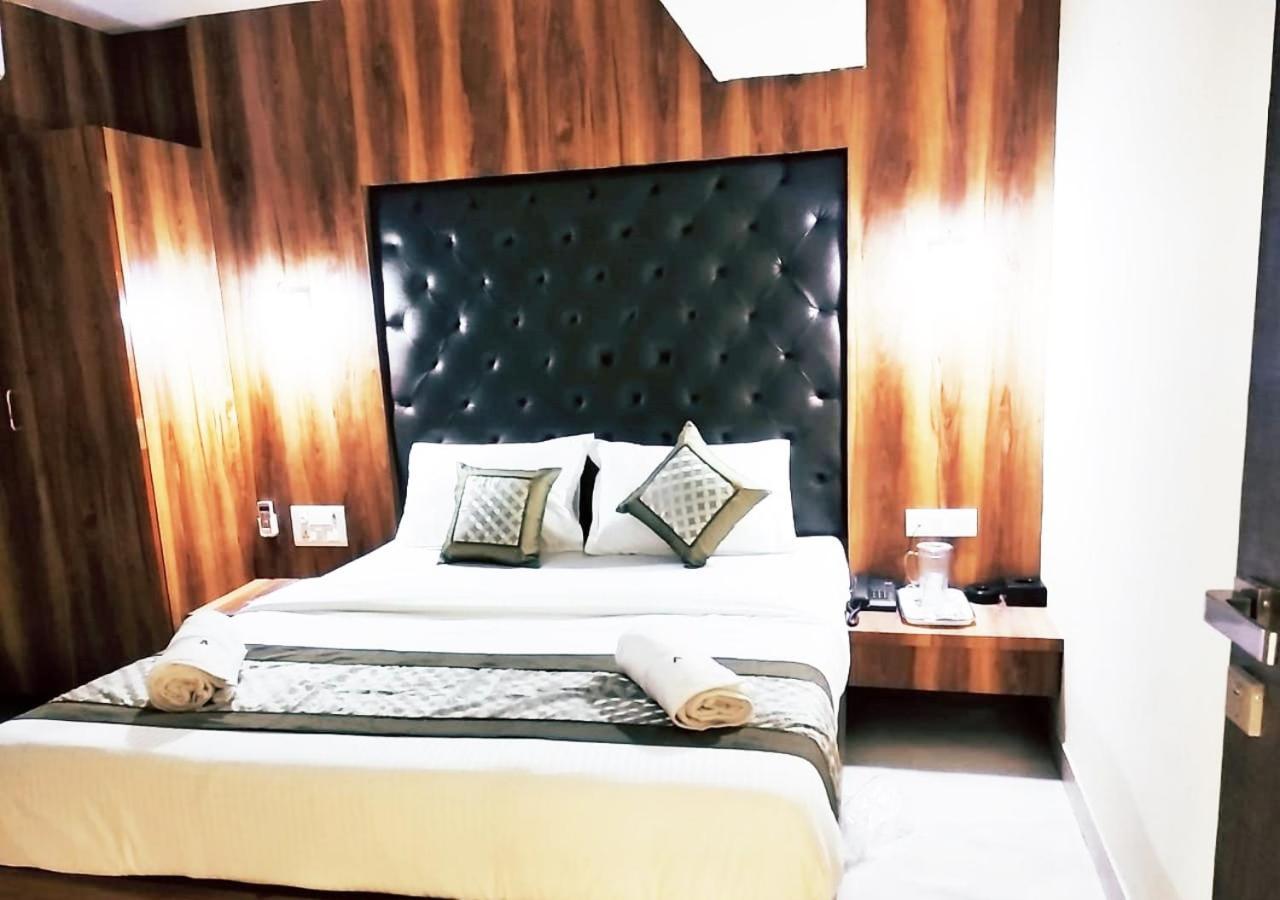 Hotel Ashyana - Near To Grant Road Station Mumbai Bombaim Exterior foto