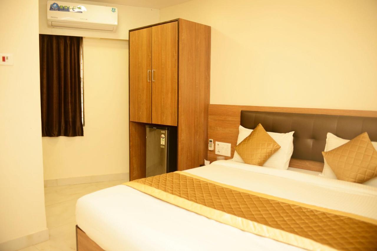Hotel Ashyana - Near To Grant Road Station Mumbai Bombaim Exterior foto