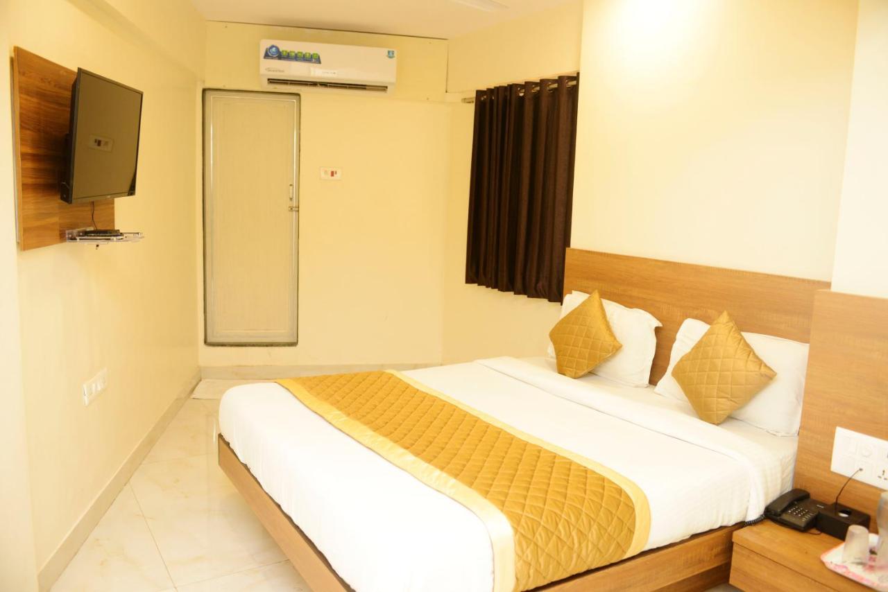 Hotel Ashyana - Near To Grant Road Station Mumbai Bombaim Exterior foto