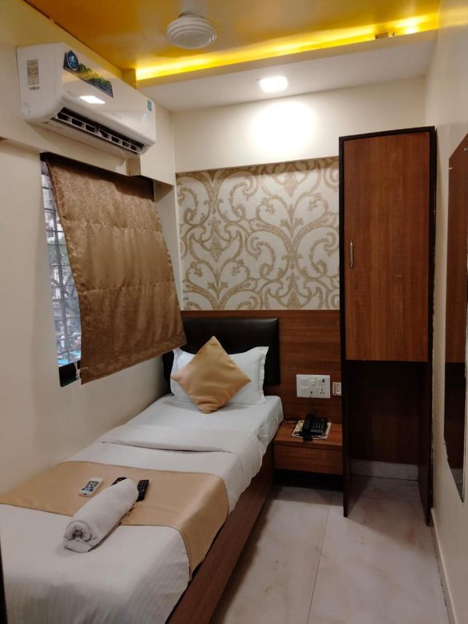 Hotel Ashyana - Near To Grant Road Station Mumbai Bombaim Exterior foto